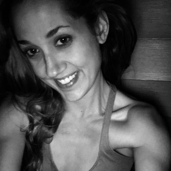 Meet your Posher, Ashley - Picture 1 of 1